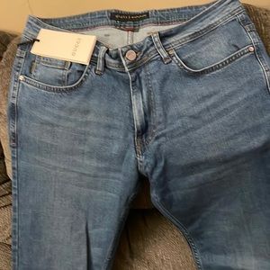 Gucci blue jeans made in Italy 33 size brand new with tugs